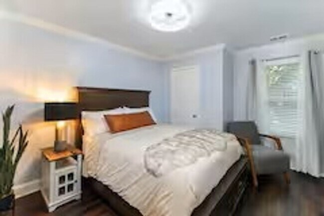 Building Photo - Charming 3BR Townhome in Lilburn