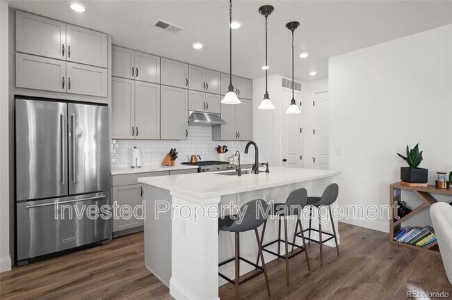 Building Photo - 3061 Low Meadow Blvd