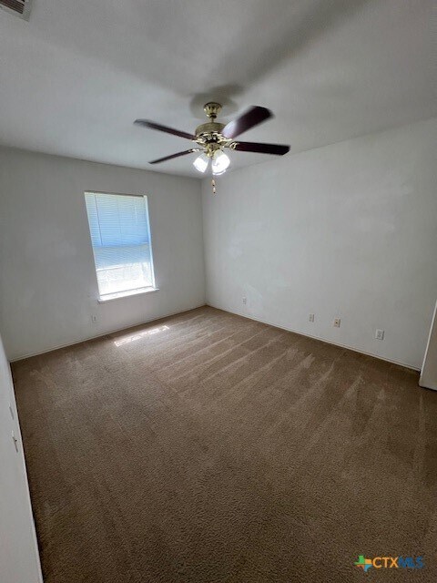 Building Photo - 3414 Crescent Dr