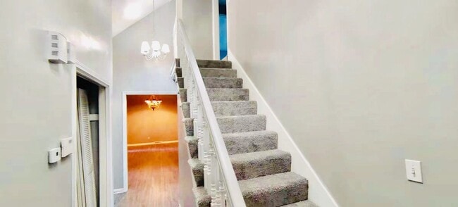 Building Photo - Corner Lot, Fenced yard, Large Master Suite