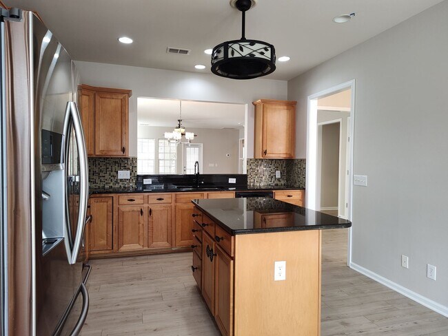 Building Photo - 55 + Senior Community Ranch Style Home  Located in the Exclusive Resort-Style Community of Sun Ci...