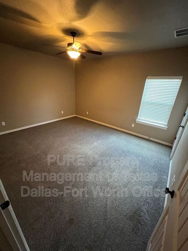 Building Photo - 3003 Enchanted Rd