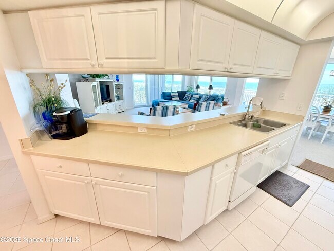 Building Photo - 425 Buchanan Ave