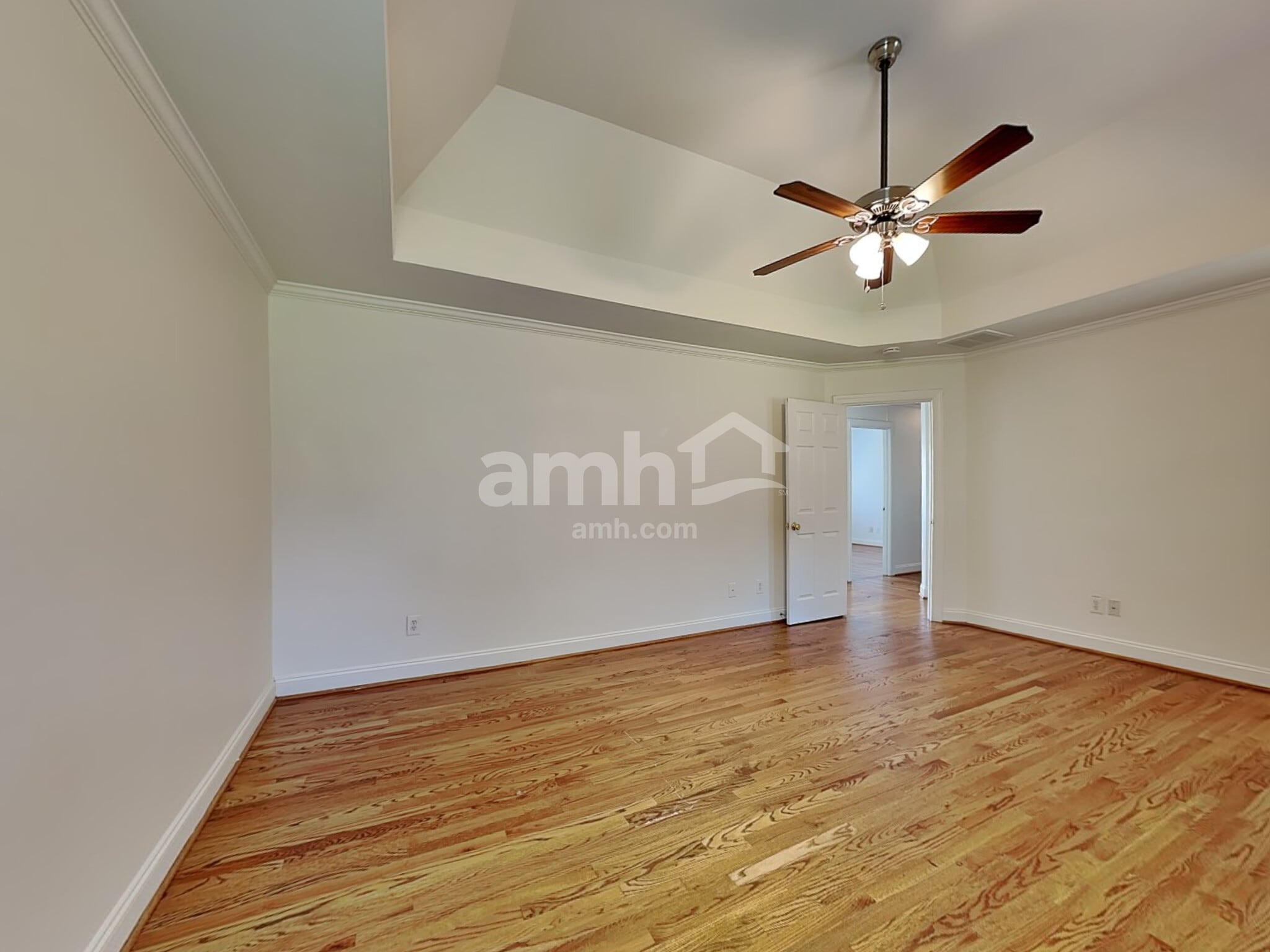 Building Photo - 2402 Clovelly Ct