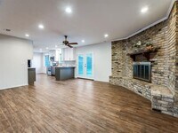 Building Photo - 1429 Amherst Dr