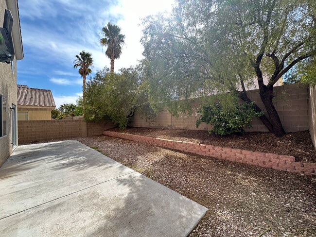 Building Photo - Woods Parcel 10 At Rhodes Ranch