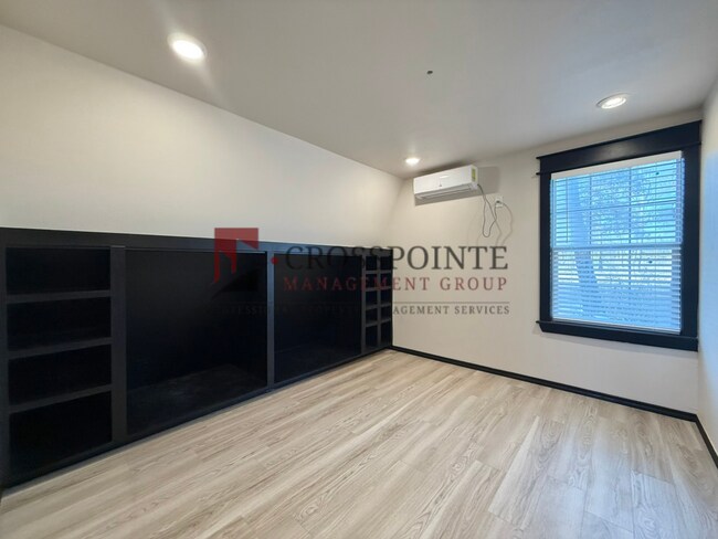 Building Photo - 1809 County Rd 27