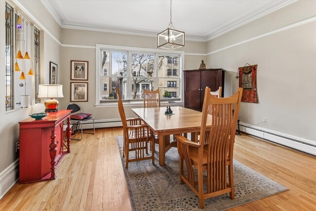 Building Photo - 3135 N Seminary Ave