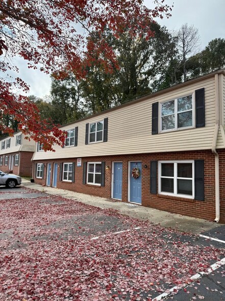 Building Photo - View at Blue Ridge