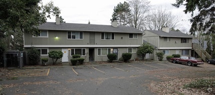 Building Photo - Ridgewood Court | Evergreen Terrace