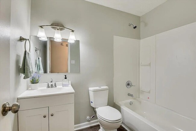 Building Photo - 3648 Alene Cir