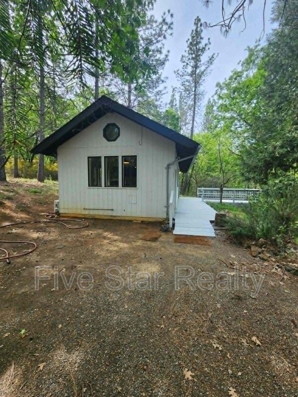 Building Photo - 12896 Rices Crossing Rd