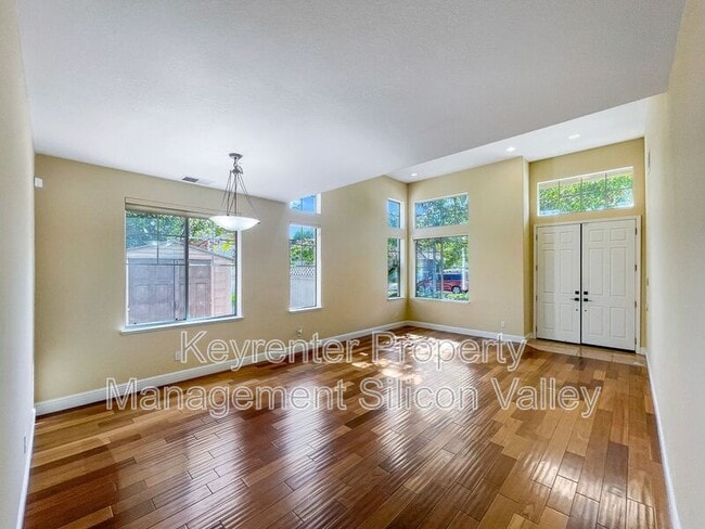 Building Photo - 3825 Venus Ct