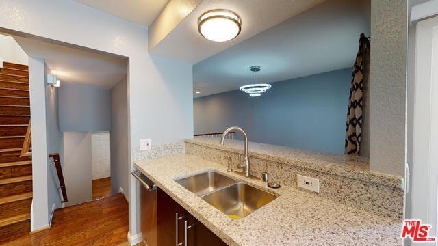 Building Photo - 5455 Sylmar Ave