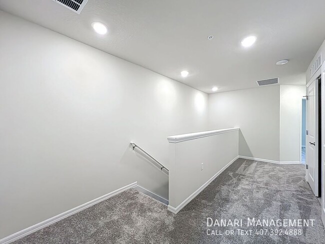 Building Photo - 431 Meadowland Pt