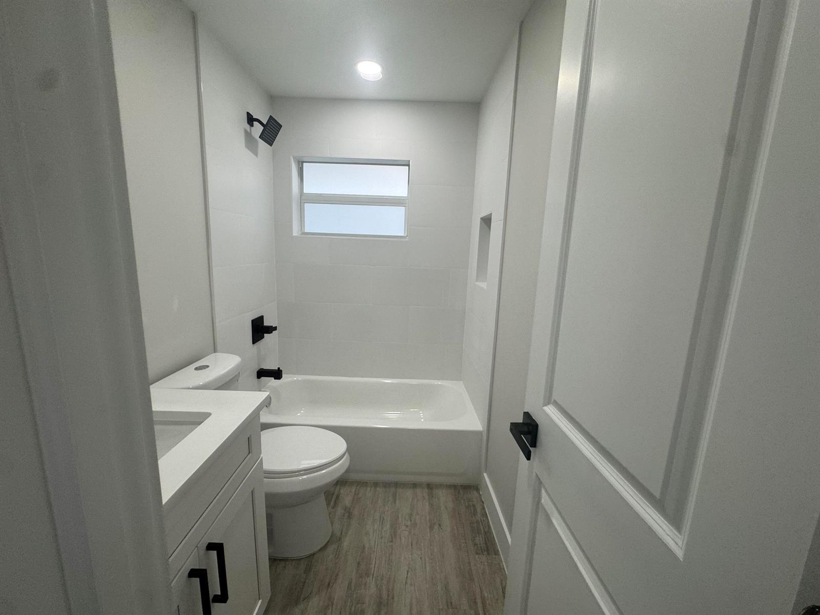 Building Photo - 2590 Hayden Dr