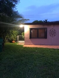Building Photo - 1715 SW 67th Ct