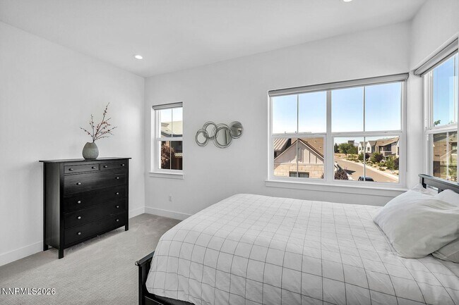 Building Photo - 5445 Side Saddle Trail