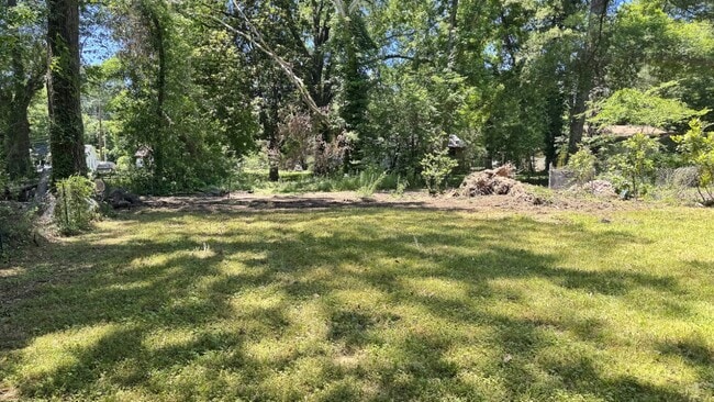 Building Photo - 1608 S 4th St