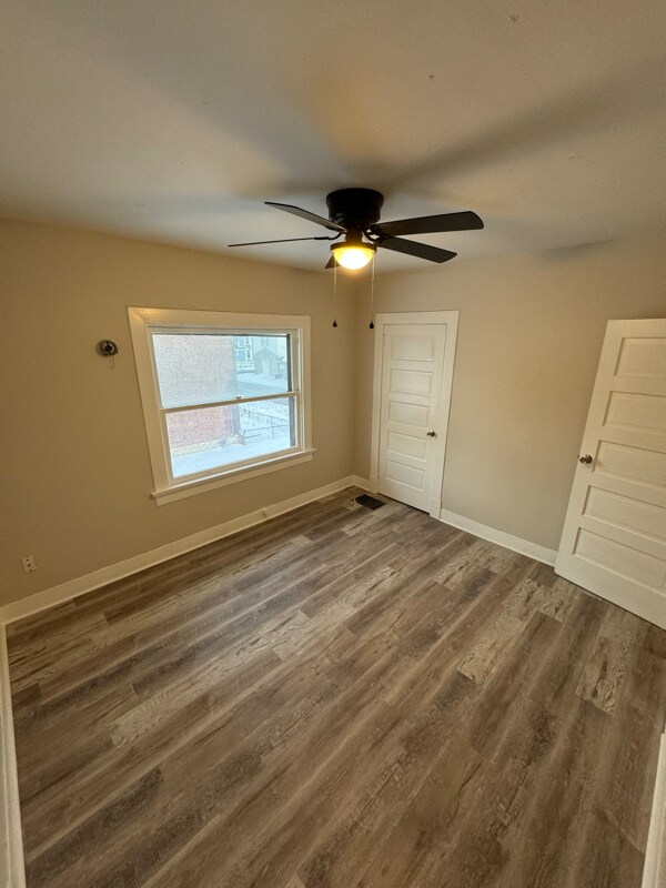 Building Photo - 517 Huffman Ave