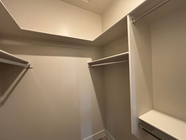 Building Photo - BRAND NEW TOWNHOME FOR RENT!