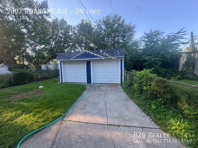 Building Photo - 2807 Roanoke Ave