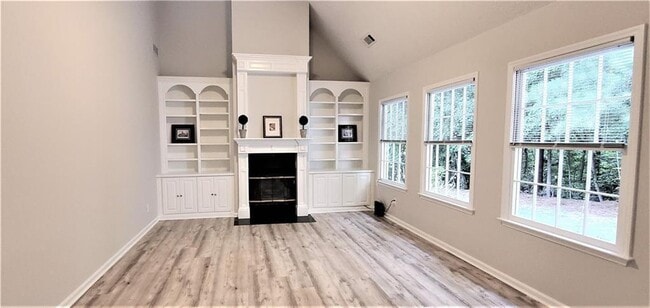 Building Photo - 4505 Pinehollow Ct