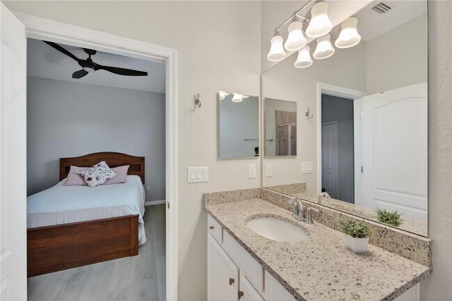 Building Photo - 5119 Tobermory Way