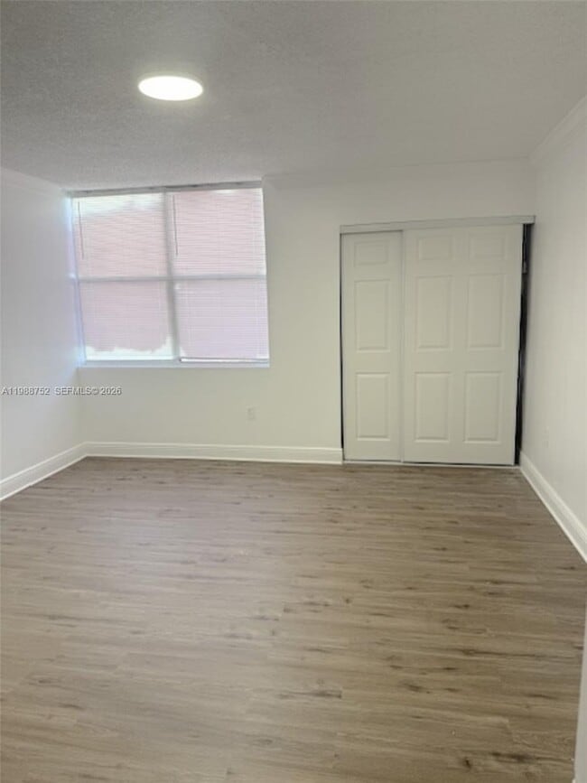 Building Photo - 4415 W 10th Ln