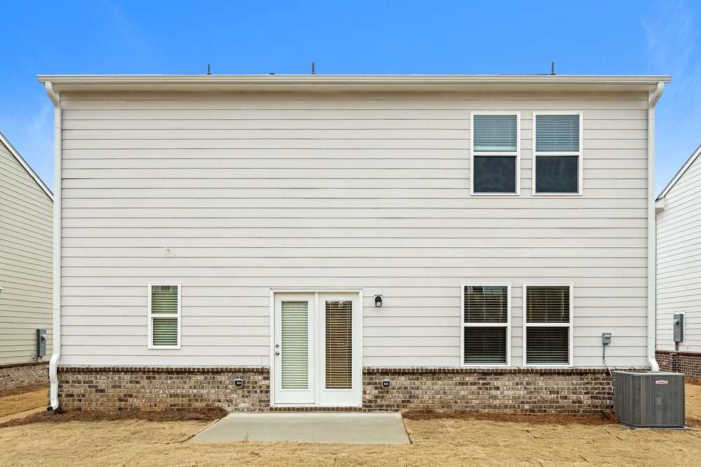 Building Photo - 7661 Saffron Ave