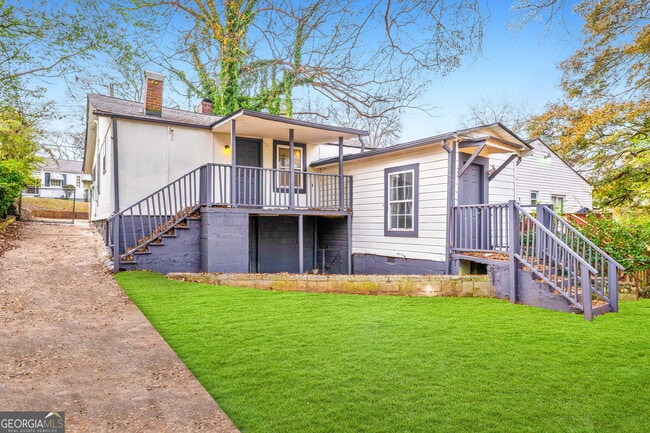 Building Photo - 215 Ollie St NW