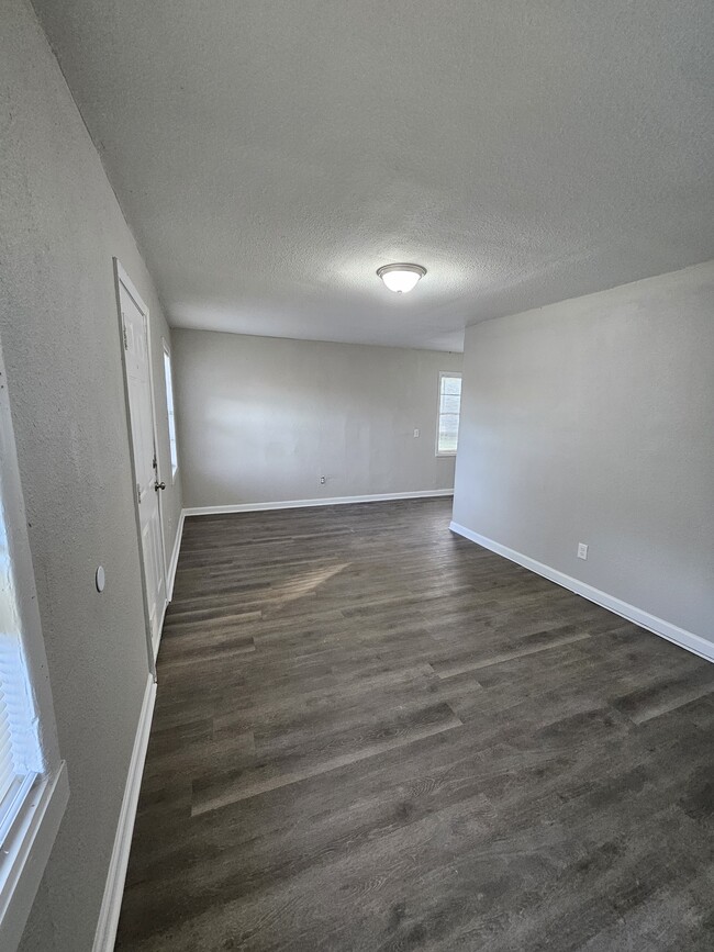 Living room - 3025 Ford Rd