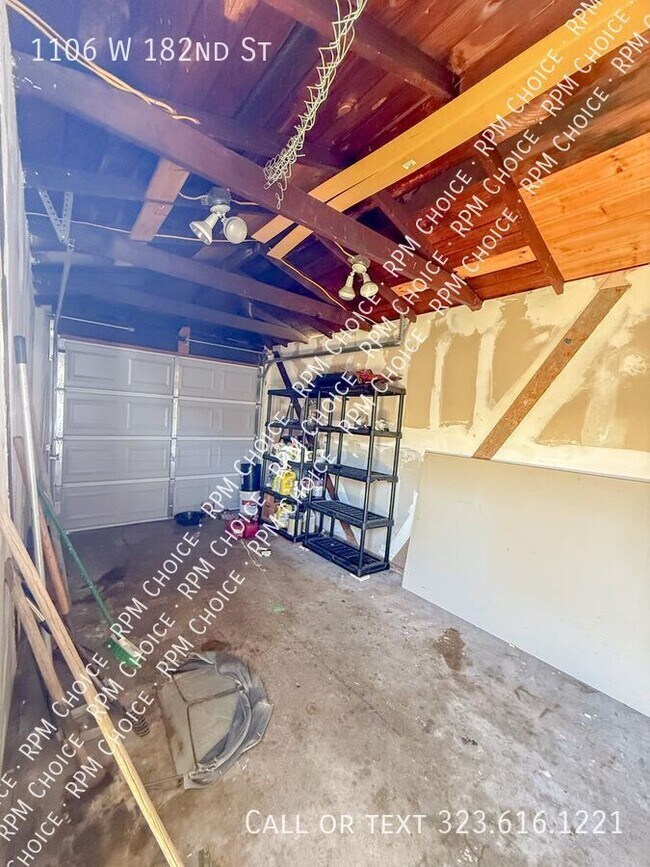 Building Photo - 1106 W 182nd St