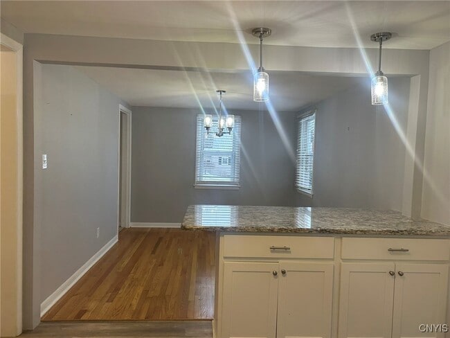 Building Photo - 3 Wills Dr