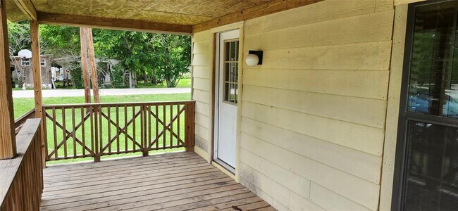 Building Photo - 10821 TX-150