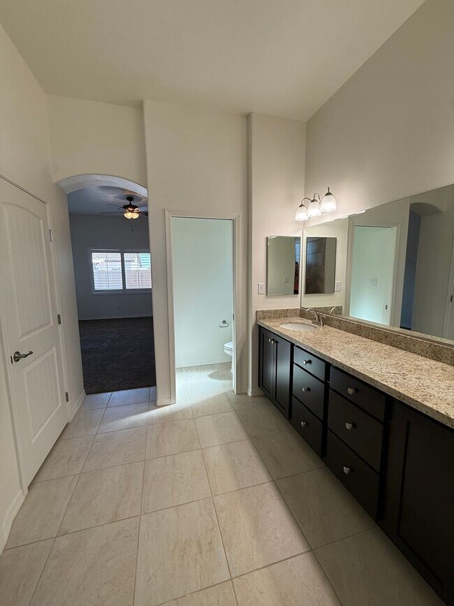 Building Photo - Livingston Ranch - BRAND NEW & IMMACULATE