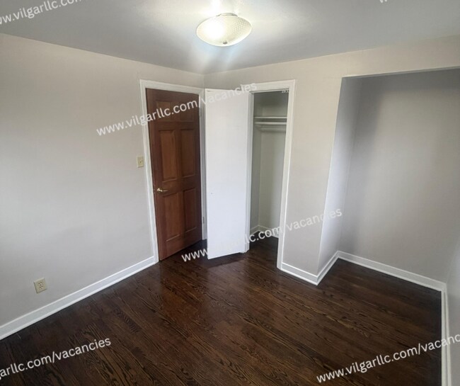 Building Photo - 8137-8137 Hohman Ave