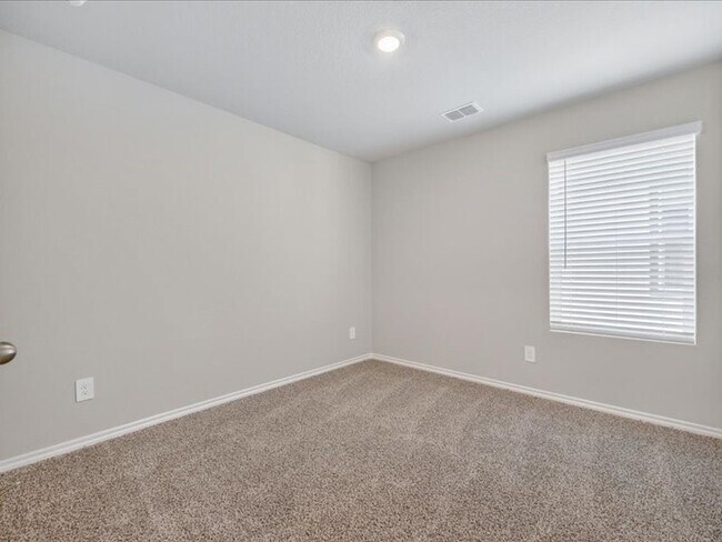 Building Photo - 5568 Corduroy Rd