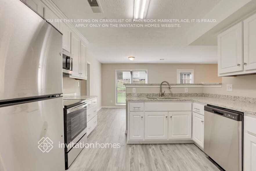 Building Photo - 156 Legacy Park Ln