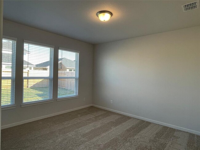 Building Photo - 9122 Brixham Dr