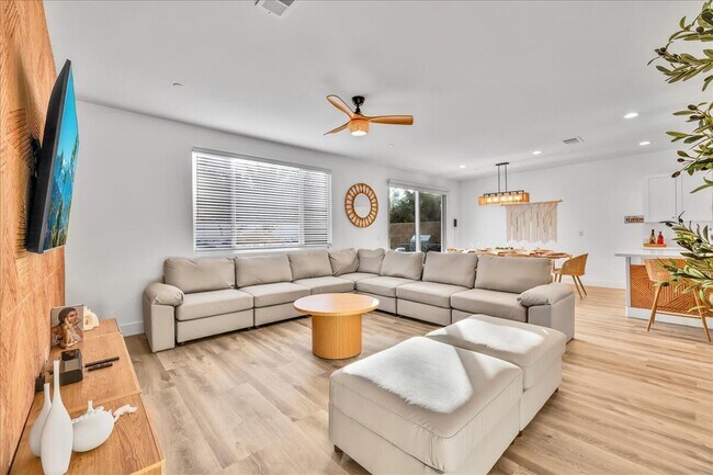 Building Photo - 83796 Moreno St