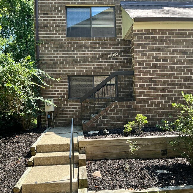 Building Photo - 8946 Skyrock Ct