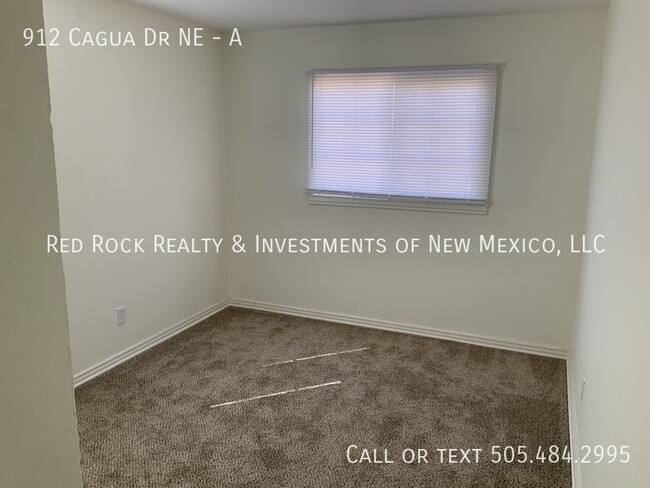 Building Photo - 3 Bedroom home in NE ABQ now available