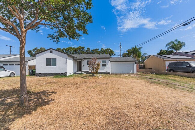 Building Photo - Showing Times: to schedule a viewing, please contact us