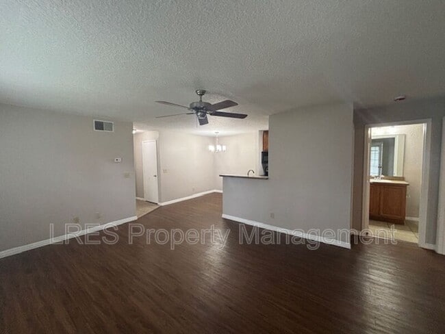 Building Photo - 5992 Westgate Dr