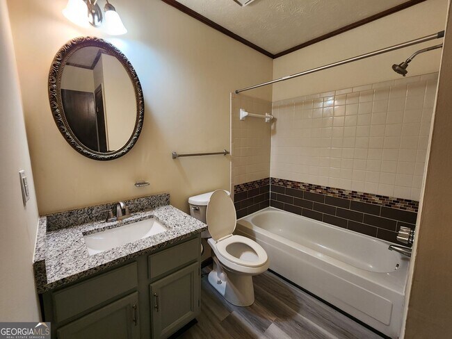 Building Photo - 5282 Station Cir