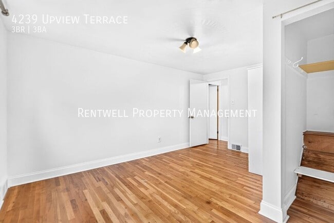 Building Photo - 4239 Upview Ter