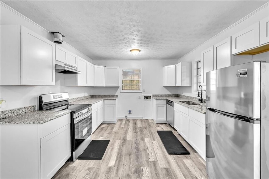 Building Photo - 2356 County Line Rd SW