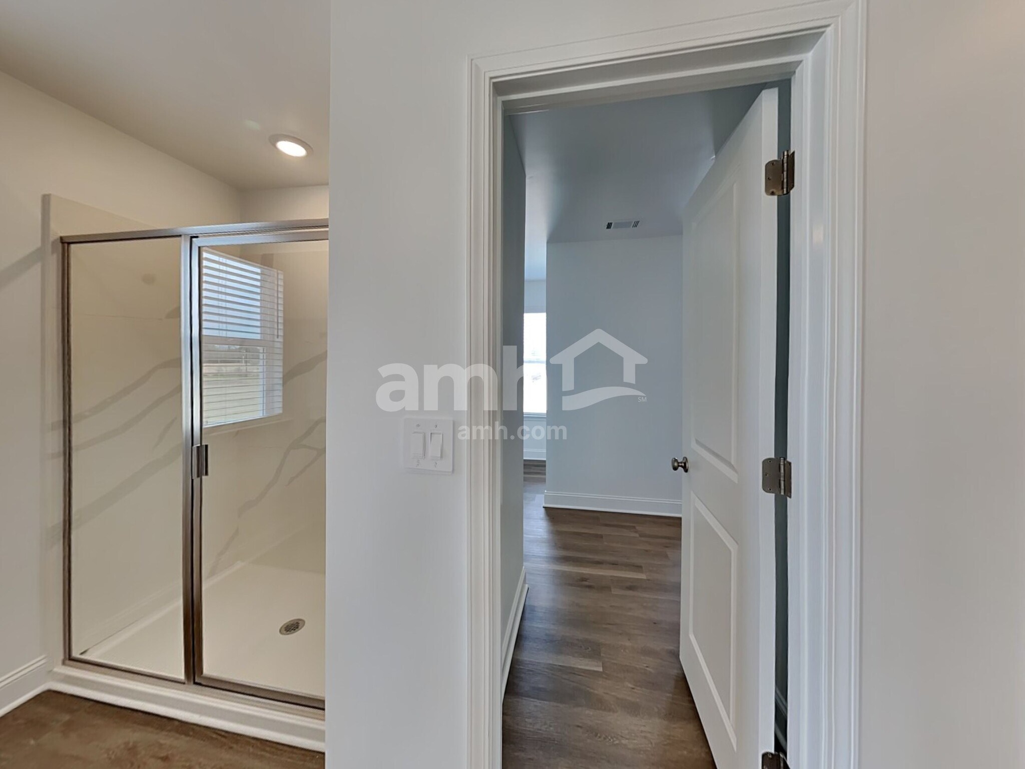 Building Photo - 116 Punderson Dr