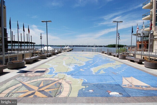 Building Photo - 155 Potomac Passage